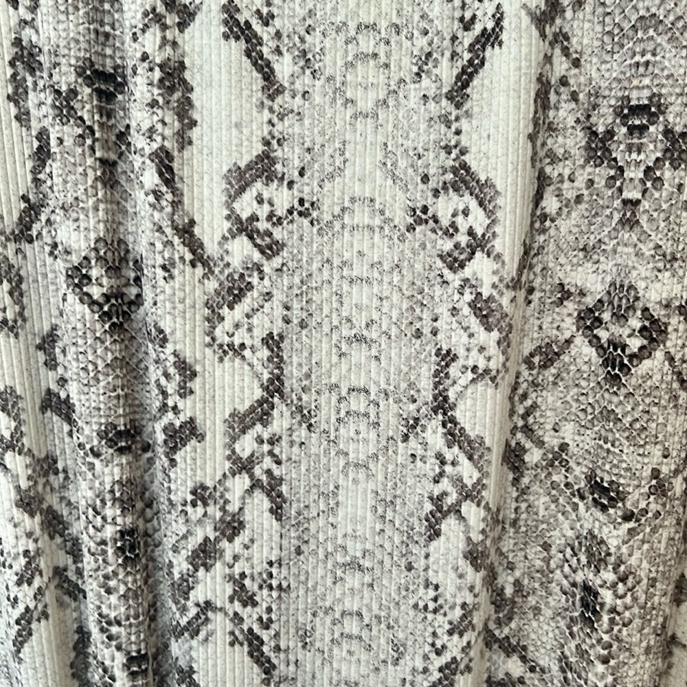 Vanilla Bay Gray Python Print Accent Maxi Dress - Picture 5 of 7